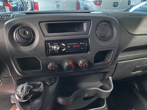 Renault Master chasis 2.3 L1H1 2P
