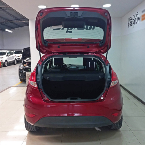Imagen 6 de 14 de Ford Fiesta 1,6l S 5p