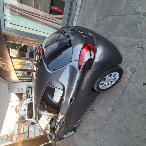 Imagen 13 de 15 de Peugeot 208 2018 1.6 Aire Airbag Abs Active Allure Feline