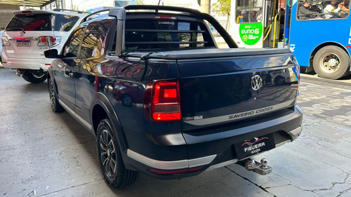 Volkswagen Saveiro 1.6 16v Cross Cab. Dupla Total Flex 2p