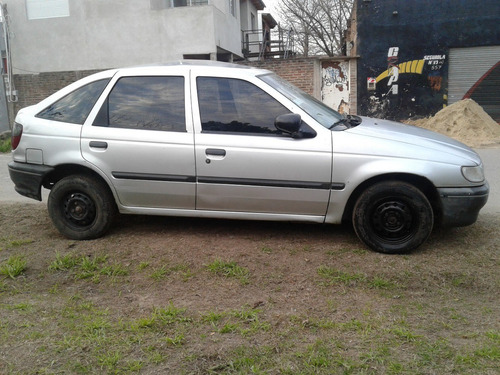 Volkswagen Pointer 1.8 Baja Con Alta Motor Cia Seguro 04