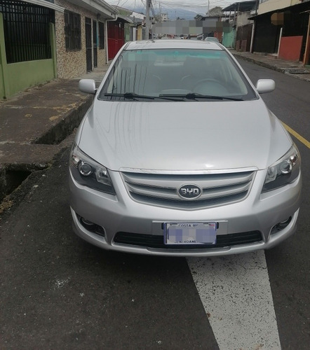 Imagen 4 de 10 de Byd F3 Gs Nacional