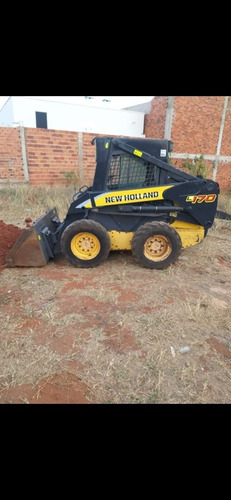 Imagem 1 de 7 de New Holland L170
