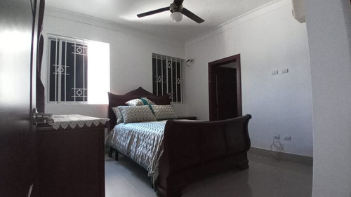Penthouse En Venta Ubicado En Excelente Zona De San Francisco De Macoris