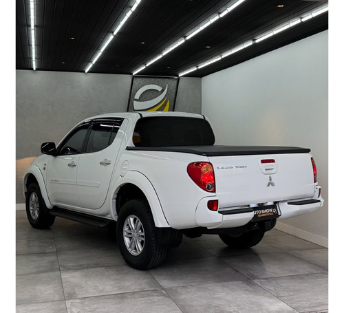 Mitsubishi L200 Triton 3.5 HPE 4X4 CD V6 24V FLEX 4P AUTOMÁTICO