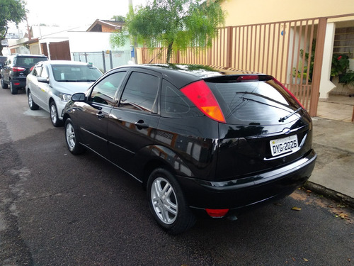 Ford Focus Glx 2.0 Hatch Manual - Bancos De Couro