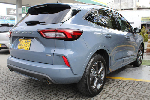 Ford Escape 2.5 St line