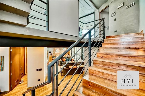 Moderna Arquitectura!! En Condominio Los Rios
