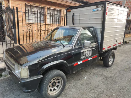 Mazda B2000 2.0 B2000
