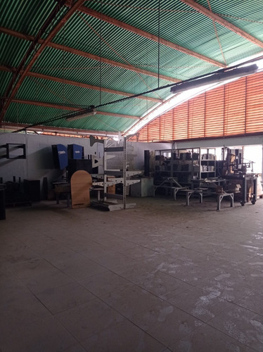 Imagen 4 de 17 de Galpón En Venta