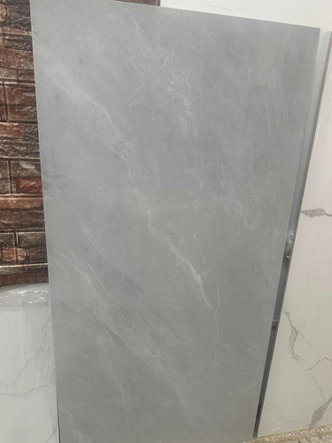 Porcelanato Gris Brillante Y Blanco Stone Forest