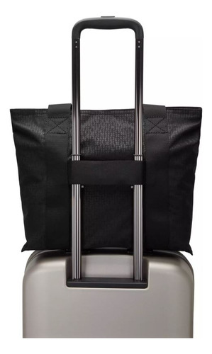 Bolsa Kipling Tote Artisanal K Emb Era Acabado De Los Herrajes Níquel Color Negro Correa De Hombro Negro Diseño De La Tela Geometrico