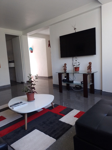 Imagen 3 de 30 de Vendo Bonito Dpto. Frente A Parque, 3er. Piso, 3 Dormitorios, Cochera