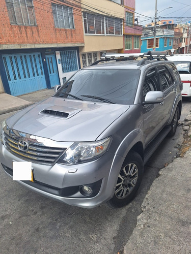 Toyota Fortuner 3.0 Sr5 163 hp