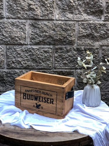 Caja/revistero De Madera Budweiser Con Tiradores De Cuero