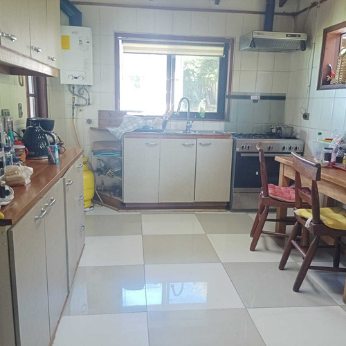 Impecable Casa 3d2b Cercana A Municipalidad (90081)