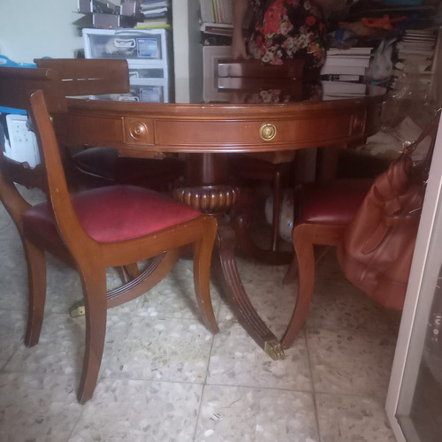 Chippenddale Mesa Para Sala Juntas 4 Sillas (Usado)