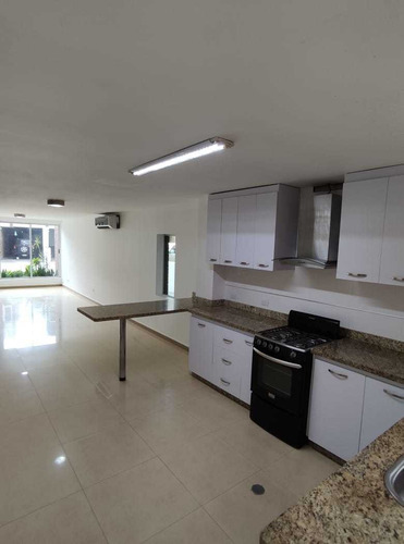 Townhouse En Alquiler El Castaño Maracay
