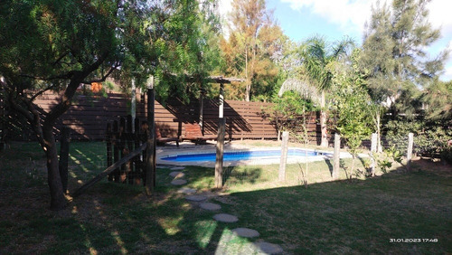Imagen 14 de 23 de Casa En Piriapolis,playa Grande Con Piscina Leer