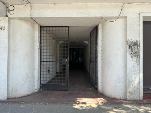 Vendo Casa Con Amplio Terreno, 200mts Plaza Armas - Chillán