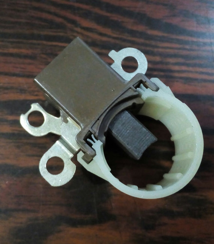 Carbonera De Alternador Jeep Cherokee 99-10 Liberty 02-14 Sp