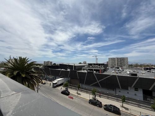 Comercial, Notaria, Centro Medico, Restaurante.