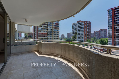 Vista Despejada Calle Warren Smith