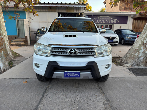 Toyota Hilux SW4 3.0 Srv I 171cv 4x4