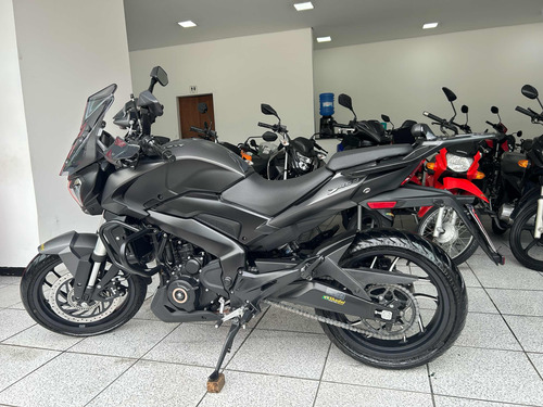 Bajaj Dominar 400 Ano 2025