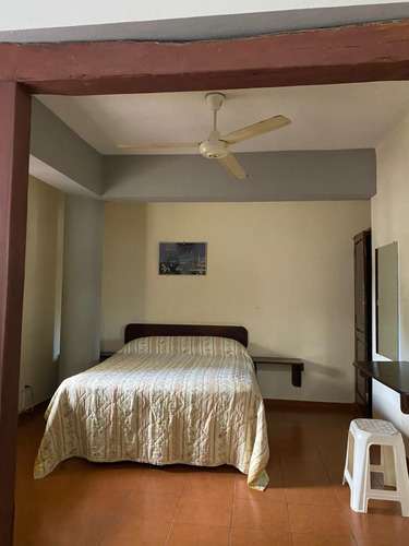 For Sale Edificio En La Zona Colonial Con 17 Habitaciones Mas Casa De 3 Habitaciones