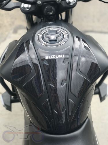 Imagen 6 de 9 de Kit Protector Tanque Stop Grip Suzuki Gixxer 250 Nkd (fibra)