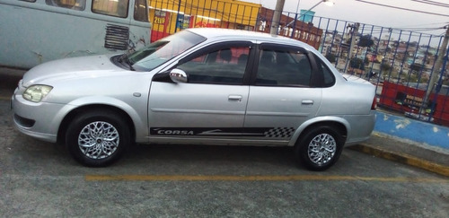 Imagem 2 de 9 de Chevrolet Clássico 2014 1.0