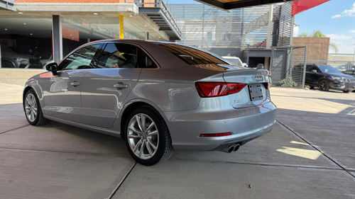 Audi A3 1.8 Sedán Attraction Plus At