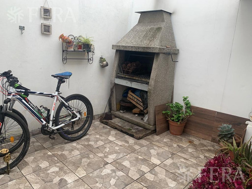 Imagen 7 de 8 de Venta Ph 3 Ambientes Con Patio Con Parrilla Y Terraza En Gerli (30470)