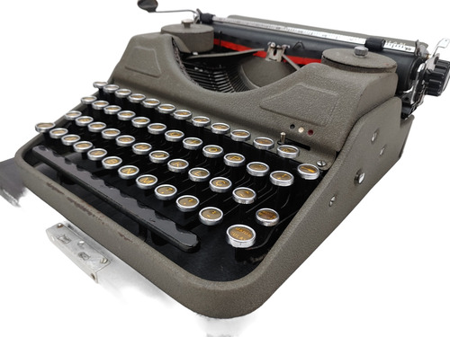 Maquina De Escrever Miriam - Ano 1951 - Original (Usado)