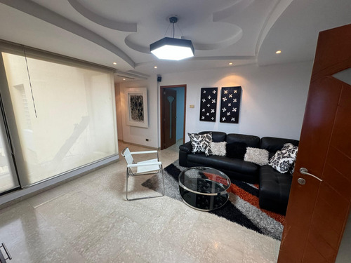 Nl/02 Apartamento En Alquiler Terrazas Del Country, Res. Ama