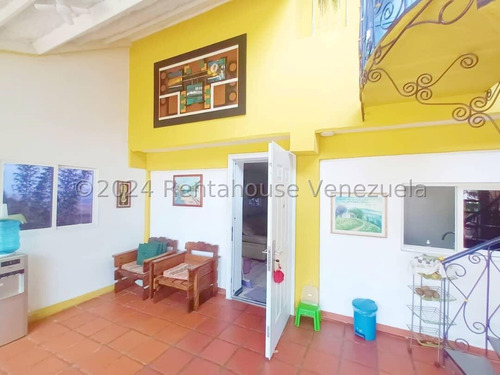 Rosa Rodríguez Vende Casa En El Manzano, Barquisimeto 24-19675
