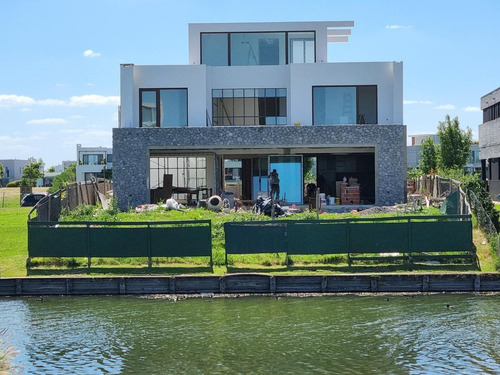 Imagen 7 de 7 de Casa - Virazon