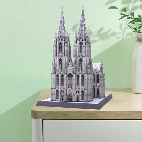 Edificio De La Catedral De Colonia, Modelo De Papel 3d,