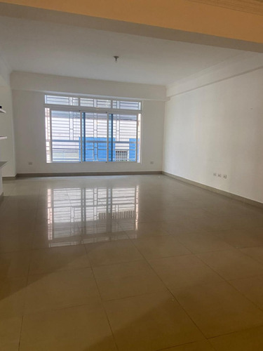 For Sale Apartamento En La Julia Torre Uno Por Nivel 4 Habitaciones Y 4 Parqueos Segundo Nivel