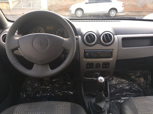 Renault Sandero 1.6 Expression 11/11
