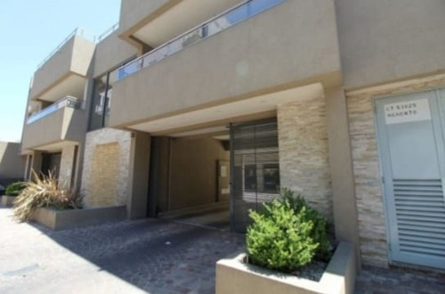Imagen 1 de 14 de Departamento De 3 Ambientes En Venta - Ramos Mejia Norte