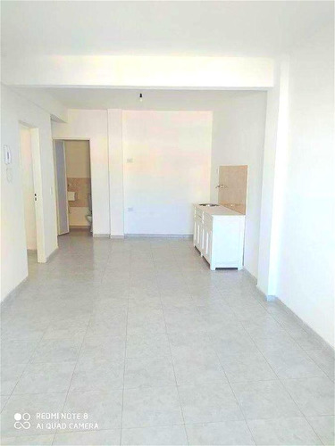 Chiclana * 3000 - 3er. Piso - Departamento 3 Amb. C/ Balcón  Con Renta  - Sup. Total 41 M². Precio M² U$d 2070