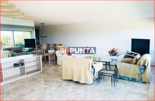 Imagen 3 de 19 de Apartamento En Alquiler Anual