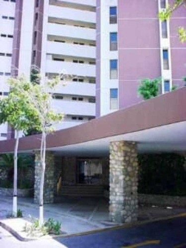Imagen 2 de 16 de Venta De Apartamento En Playa Grande - Vargas