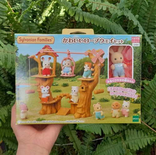 Sylvanian Families Conejito Kinder Con Set De Juegos