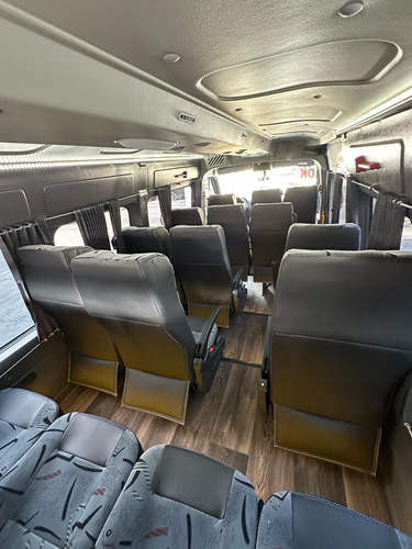 Renault Master L3h2 Minibus - Executiva 16 Lugares