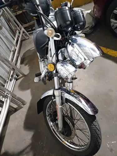 Moto Muy Cuidada, En Perfectas Condiciones, Con Poco Uso.