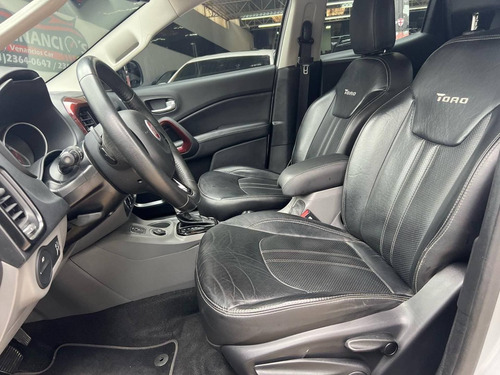 Imagem 8 de 10 de Fiat Toro 1.8 16v Evo Flex Freedom At6
