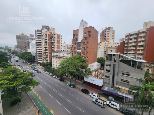 Departamento Semipiso 3 Dormitorios De Categoría - Yrigoyen Al 400, Nueva Cordoba